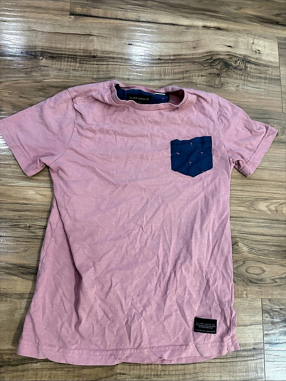 Silver Jeans Co. Short Sleeve Pocket Tee in Pink Size Medium youth 10/12